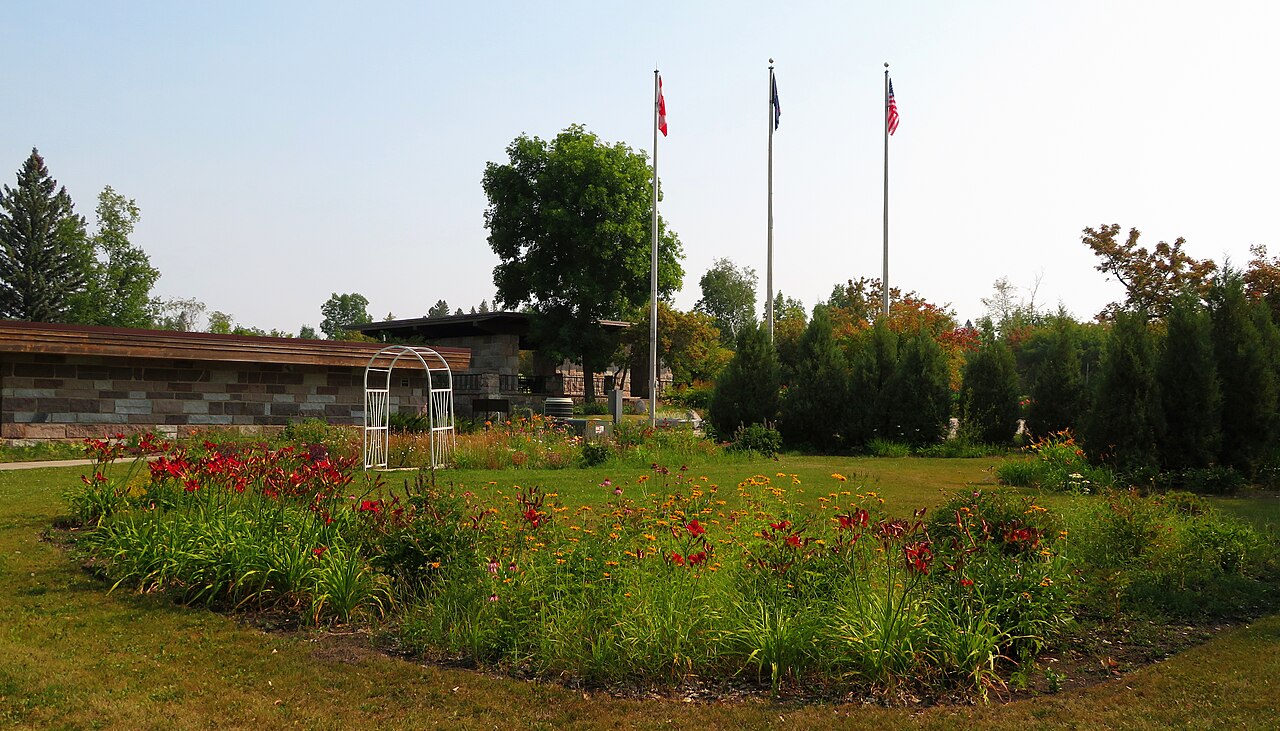 International Peace Garden, North Dakota (29036154847)